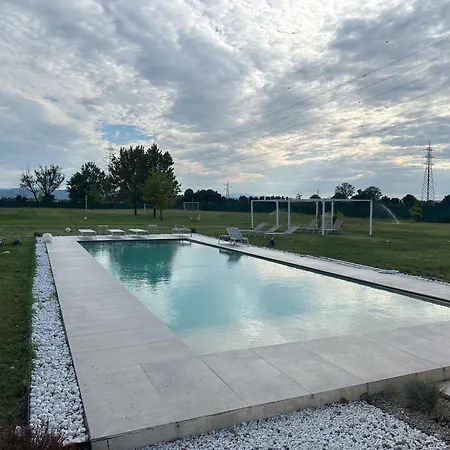 Iris Апартаменты Модена