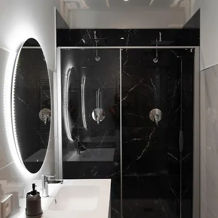 Апартаменты Iris Модена